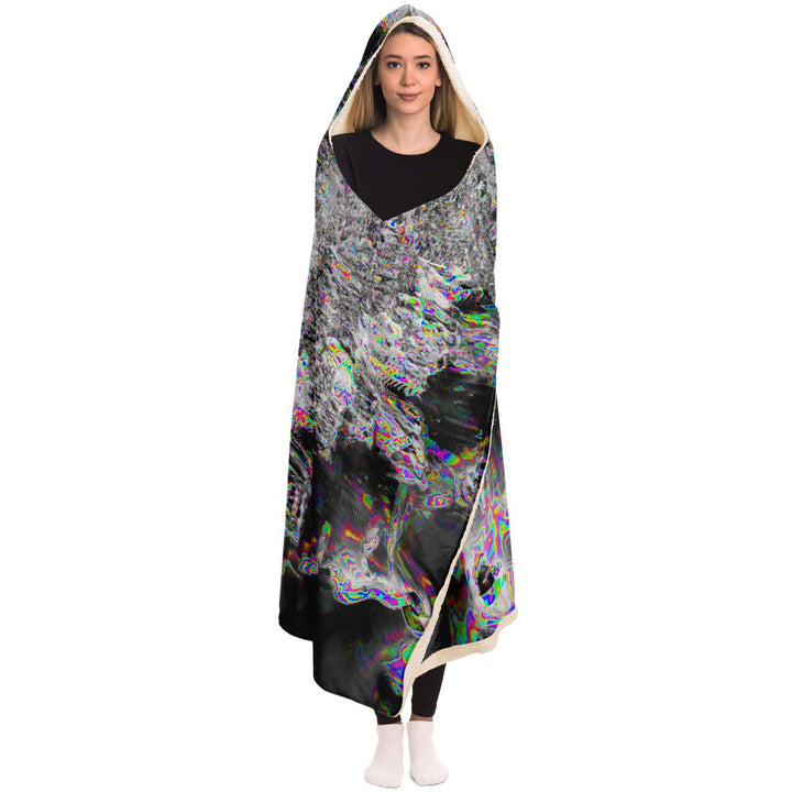 Overglitch_A | Hooded Blanket | Makroverset