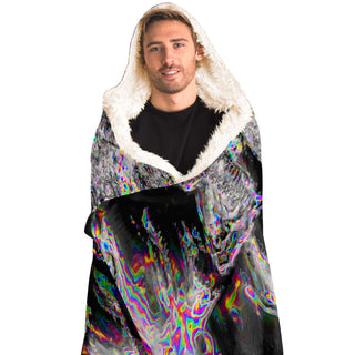 Overglitch_B | Hooded Blanket | Makroverset