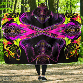 LIQUIDSHAPE || HOODED BLANKET || BY COSMIC SHIVA