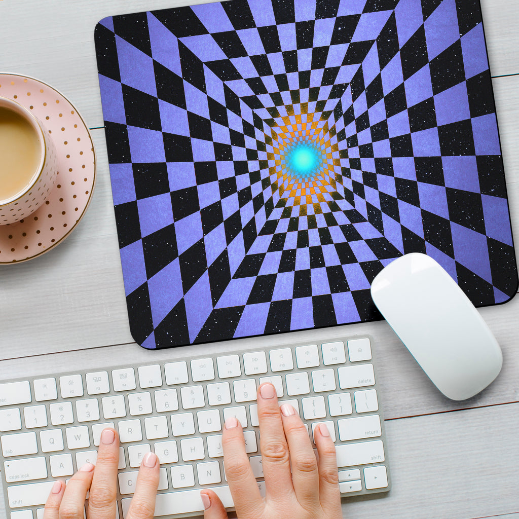 Chequered Space | Mouse Pad | Makroverset