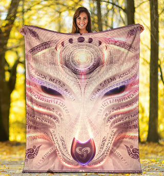 WOLFHEART | MICRO FLEECE BLANKET | HAKAN HISIM